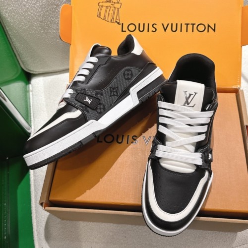 LOUIS VUITTON 루이비통 Trainer 트레이너 스니커즈 운동화