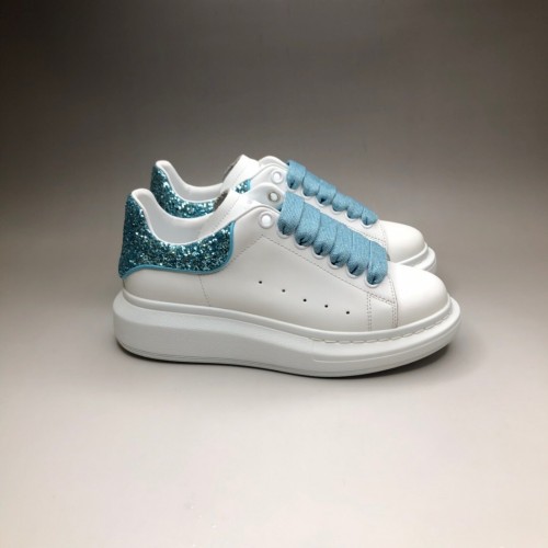 ALEXANDER MCQUEEN 알렉산더 맥퀸 오버사이즈 스니커즈